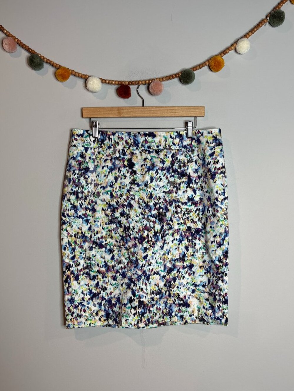 Ann Taylor colorful patterned pencil skirt